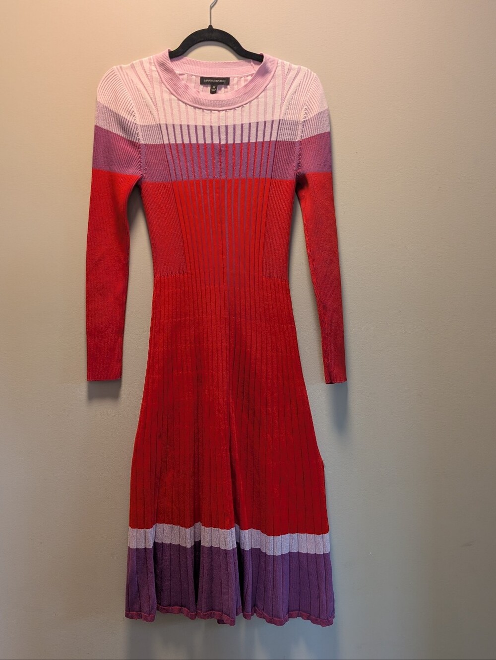 Banana Republic Ribbed Knit Fit & Flare Sweater Dress Pink Red Purple M - Picture 2 of 7